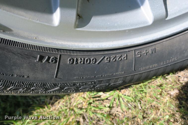 image for item DE3720 2001 Ford Crown Victoria LX