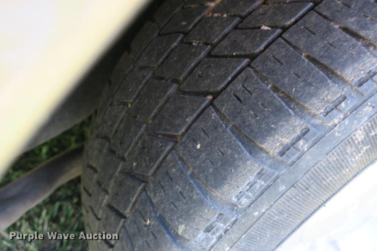 image for item DE3720 2001 Ford Crown Victoria LX