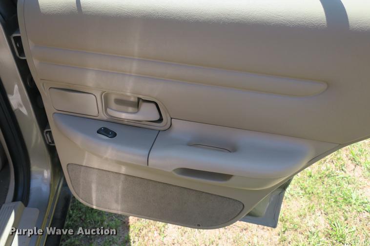 image for item DE3720 2001 Ford Crown Victoria LX