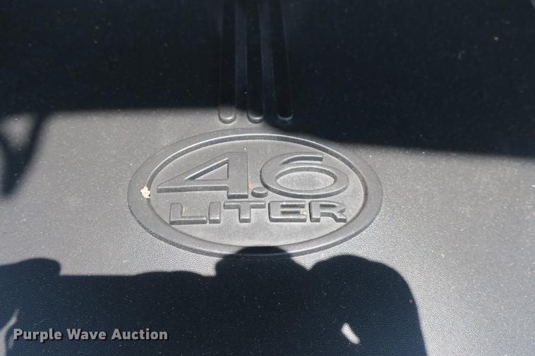 image for item DE3720 2001 Ford Crown Victoria LX