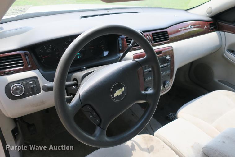 image for item DE3722 2006 Chevrolet Impala LS