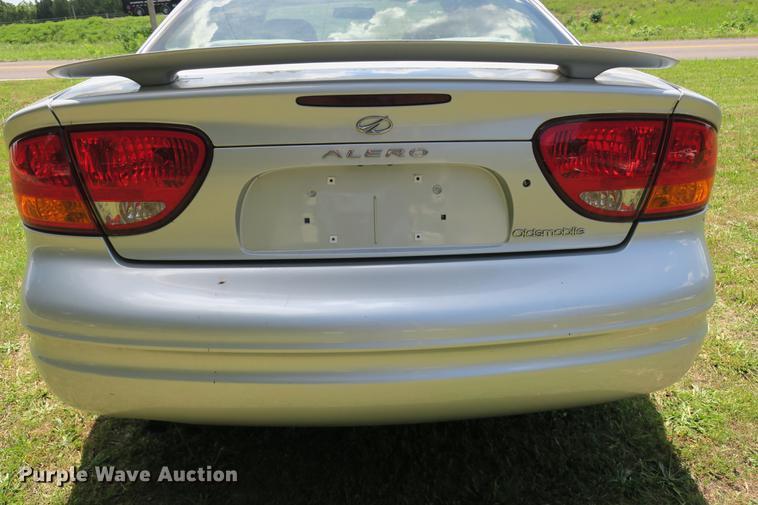 image for item DE3723 2004 Oldsmobile Alero