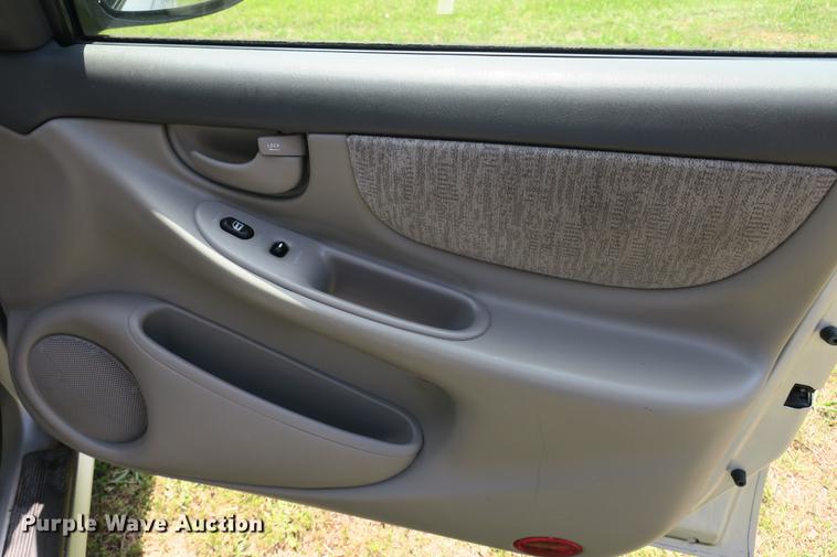 image for item DE3723 2004 Oldsmobile Alero