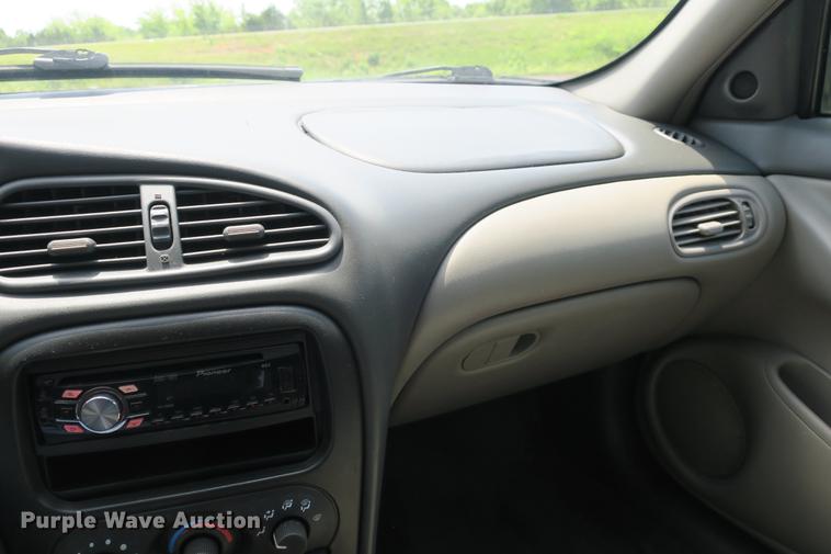 image for item DE3723 2004 Oldsmobile Alero