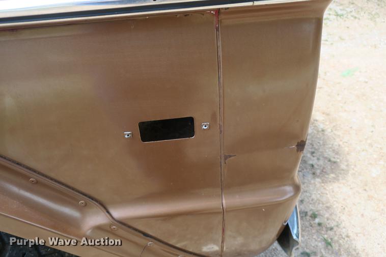 image for item DE3726 1973 Ford Bronco SUV