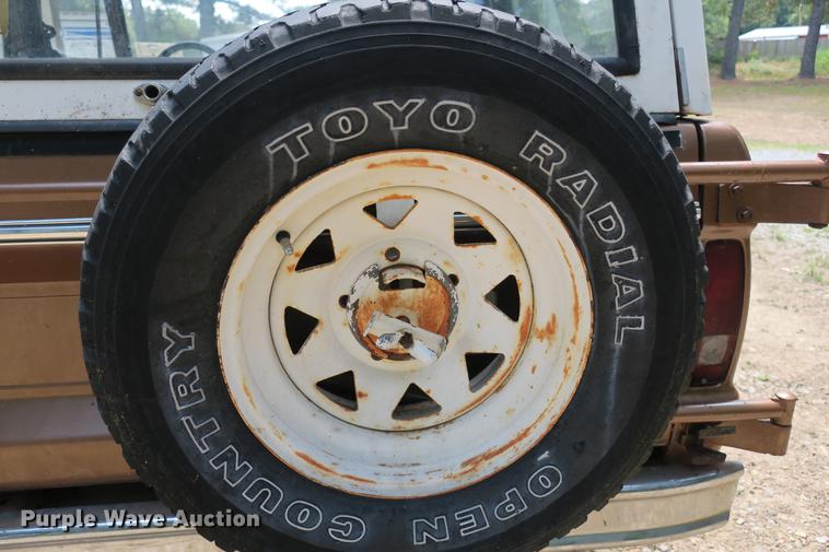 image for item DE3726 1973 Ford Bronco SUV