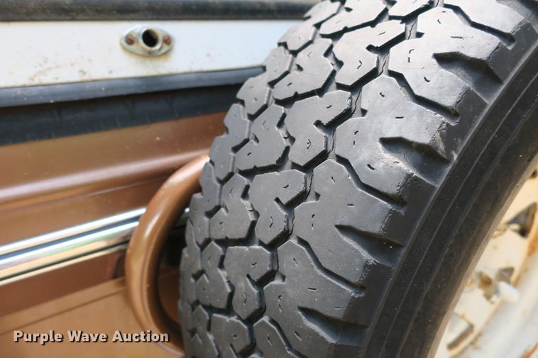 image for item DE3726 1973 Ford Bronco SUV