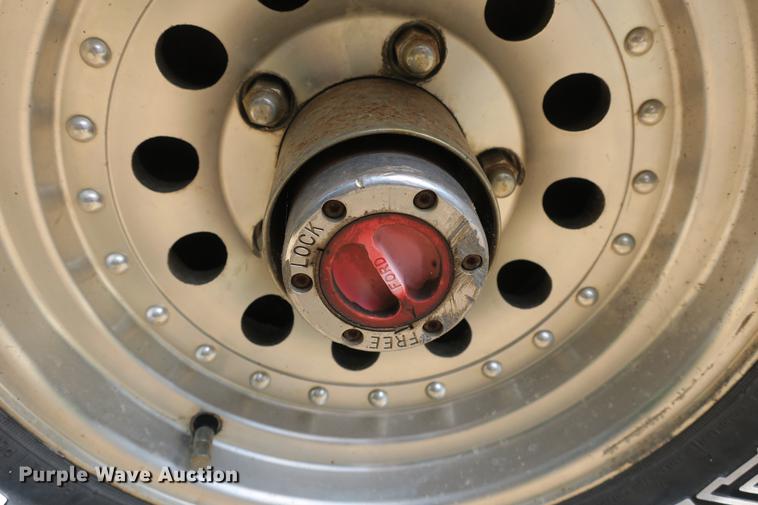 image for item DE3726 1973 Ford Bronco SUV