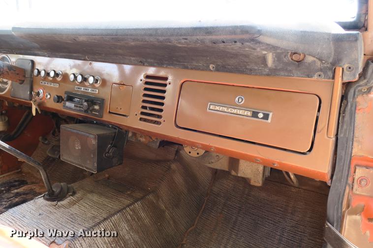 image for item DE3726 1973 Ford Bronco SUV
