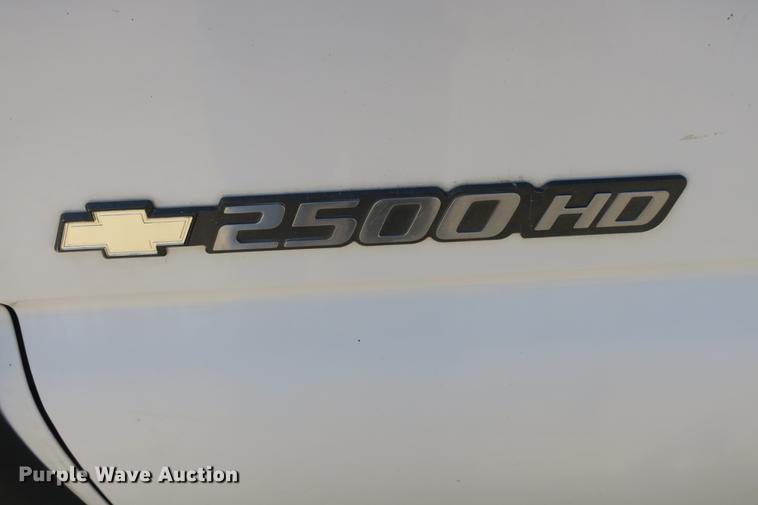 image for item DE3749 2006 Chevrolet Silverado 2500HD pickup truck