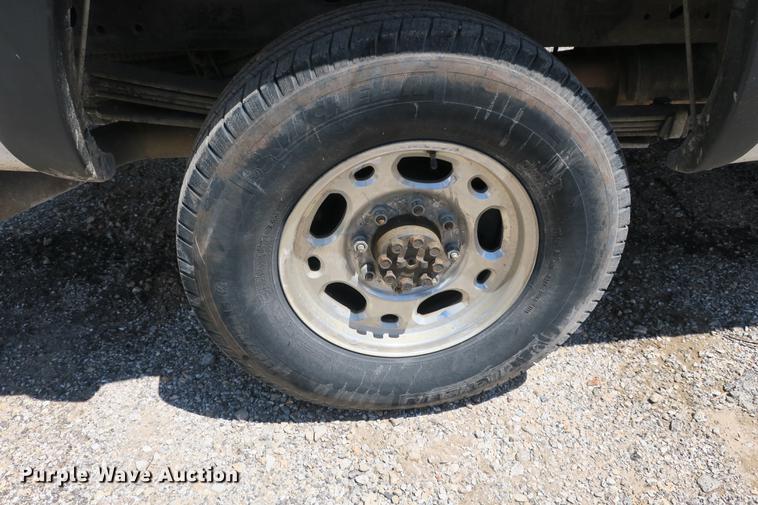 image for item DE3749 2006 Chevrolet Silverado 2500HD pickup truck