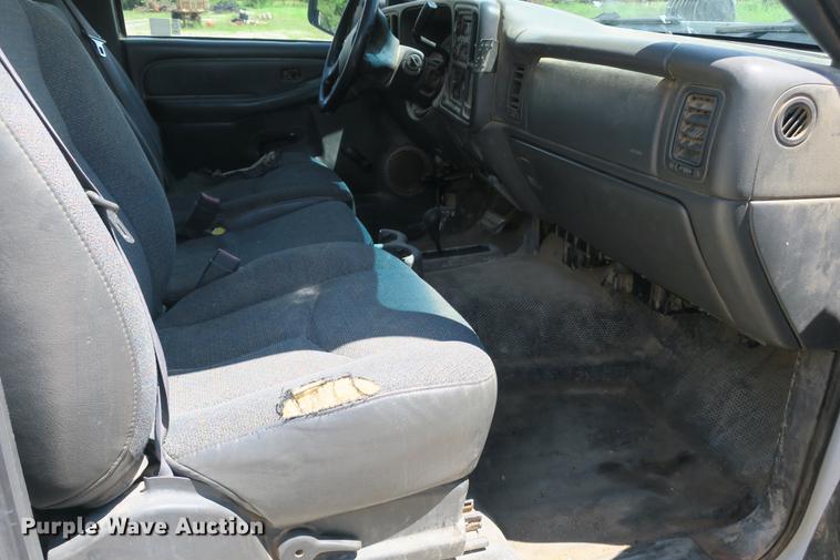 image for item DE3749 2006 Chevrolet Silverado 2500HD pickup truck