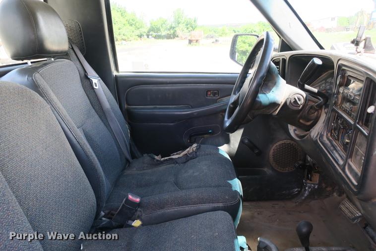 image for item DE3749 2006 Chevrolet Silverado 2500HD pickup truck