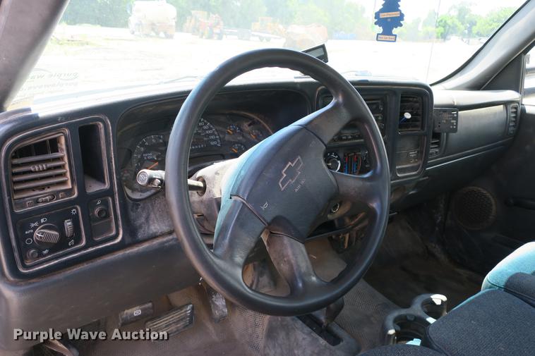 image for item DE3749 2006 Chevrolet Silverado 2500HD pickup truck