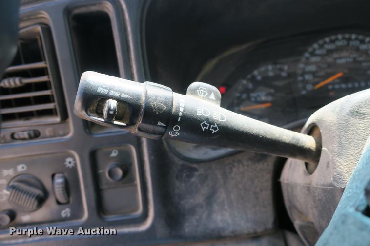 image for item DE3749 2006 Chevrolet Silverado 2500HD pickup truck