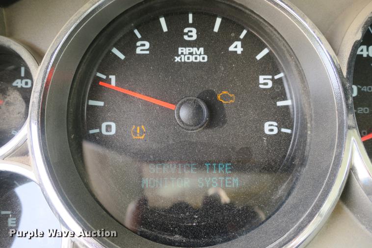 image for item DE3754 2008 Chevrolet Sliverado 2500HD pickup truck