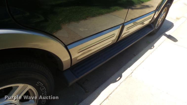 image for item DE7179 2003 Ford Expedition Eddie Bauer SUV