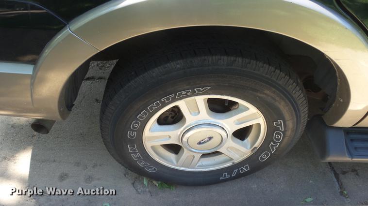 image for item DE7179 2003 Ford Expedition Eddie Bauer SUV