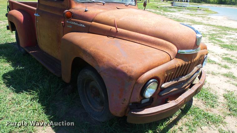 image for item DE7184 1952 International pickup truck