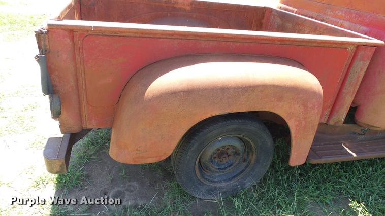 image for item DE7184 1952 International pickup truck