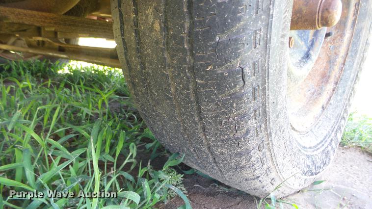 image for item DE7184 1952 International pickup truck