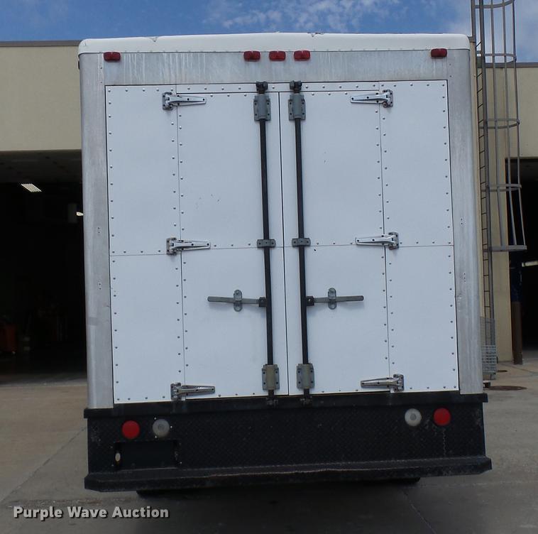 image for item DP9504 1989 Ford Econoline E350 refrigerated box truck