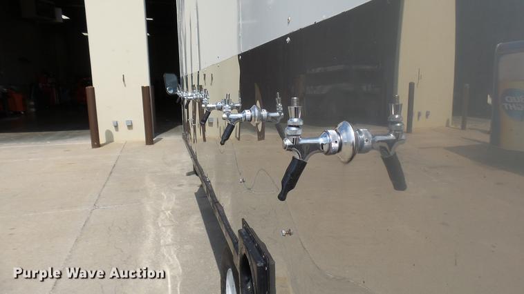 image for item DP9504 1989 Ford Econoline E350 refrigerated box truck