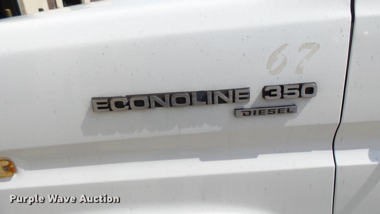 image for item DP9504 1989 Ford Econoline E350 refrigerated box truck