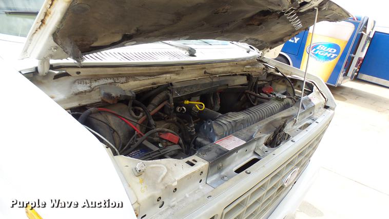 image for item DP9504 1989 Ford Econoline E350 refrigerated box truck