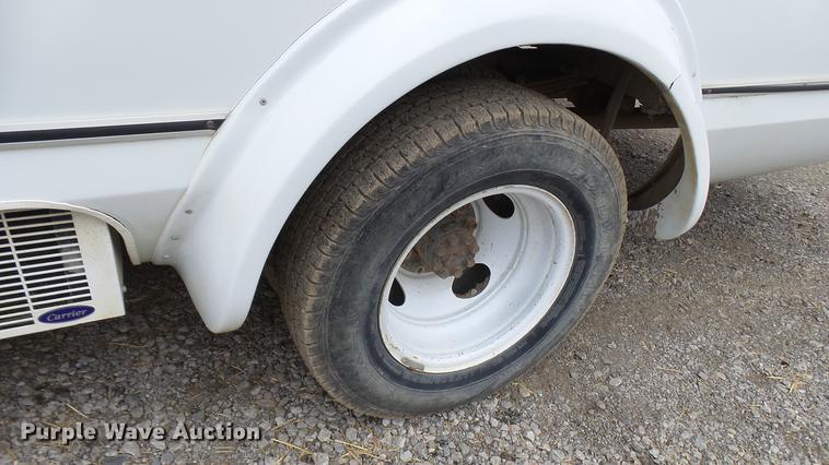 image for item DP9507 2000 Chevrolet Express G3500 Aerolite shuttle bus