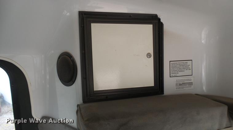 image for item DP9507 2000 Chevrolet Express G3500 Aerolite shuttle bus