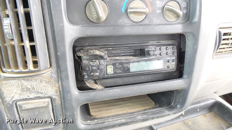 image for item DP9507 2000 Chevrolet Express G3500 Aerolite shuttle bus