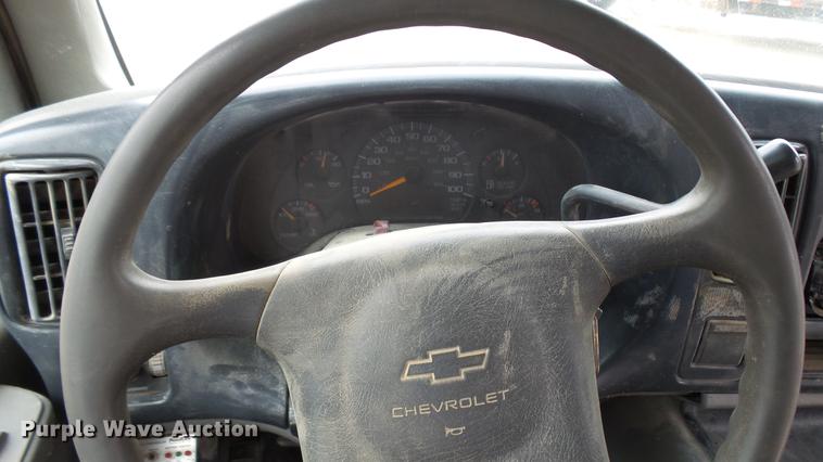 image for item DP9507 2000 Chevrolet Express G3500 Aerolite shuttle bus