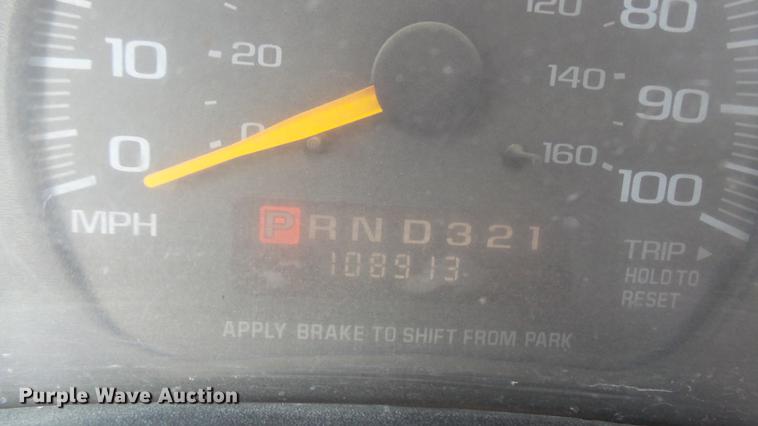 image for item DP9507 2000 Chevrolet Express G3500 Aerolite shuttle bus