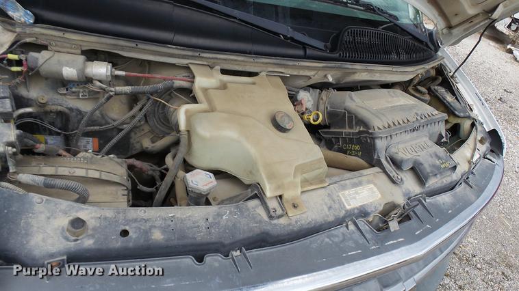 image for item DP9507 2000 Chevrolet Express G3500 Aerolite shuttle bus