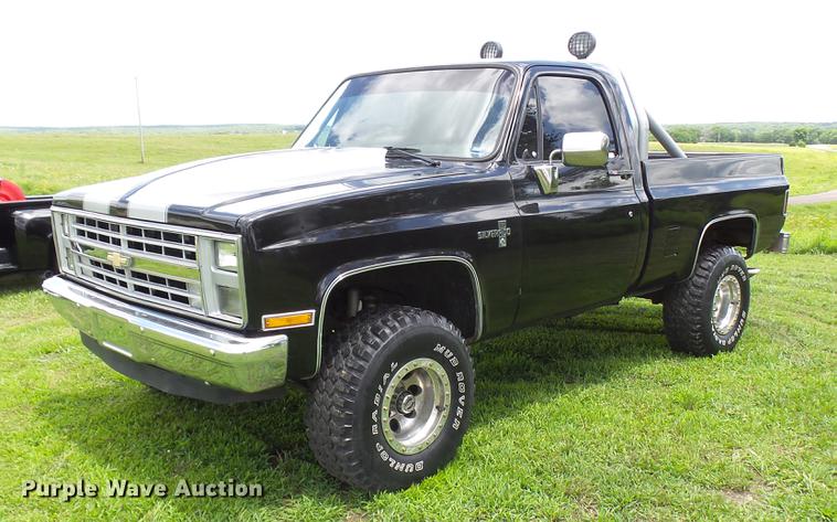 image for item DP9511 1985 Chevrolet C10 pickup truck