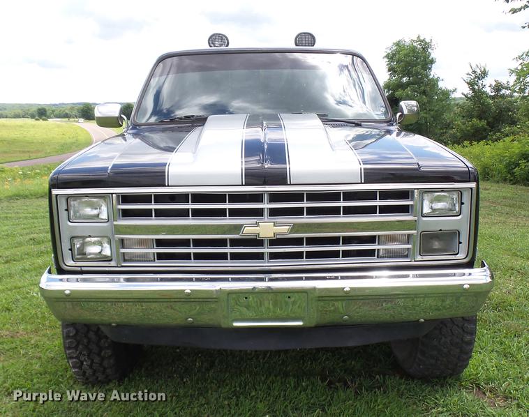 image for item DP9511 1985 Chevrolet C10 pickup truck