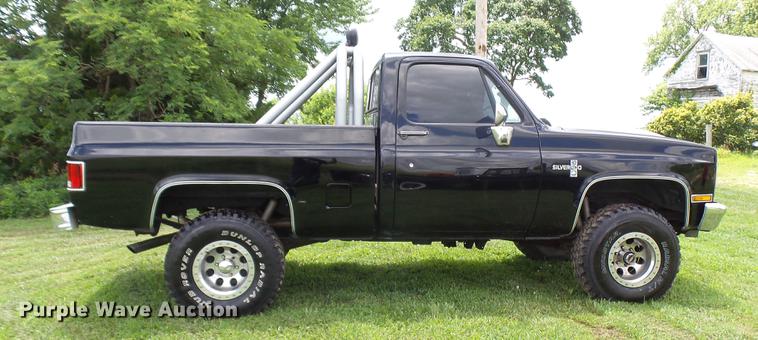 image for item DP9511 1985 Chevrolet C10 pickup truck