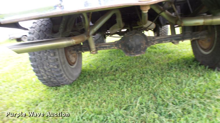 image for item DP9511 1985 Chevrolet C10 pickup truck