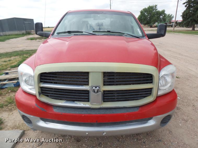 image for item DR9246 2007 Dodge Ram 1500 Mega Cab pickup truck