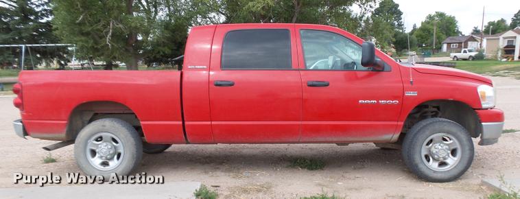 image for item DR9246 2007 Dodge Ram 1500 Mega Cab pickup truck