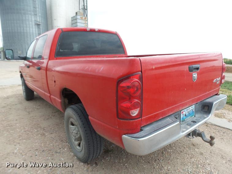 image for item DR9246 2007 Dodge Ram 1500 Mega Cab pickup truck