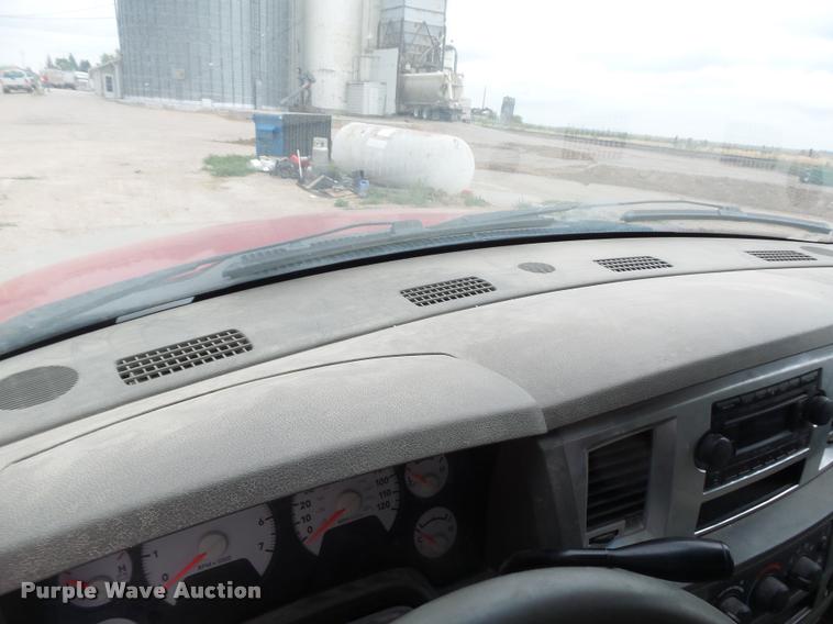 image for item DR9246 2007 Dodge Ram 1500 Mega Cab pickup truck