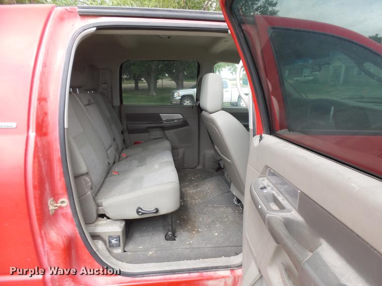 image for item DR9246 2007 Dodge Ram 1500 Mega Cab pickup truck