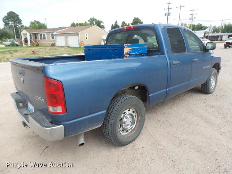 image for item DR9247 2006 Dodge Ram 1500 Quad Cab pickup truck