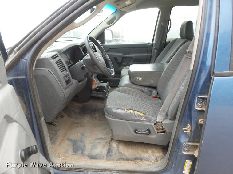 image for item DR9247 2006 Dodge Ram 1500 Quad Cab pickup truck
