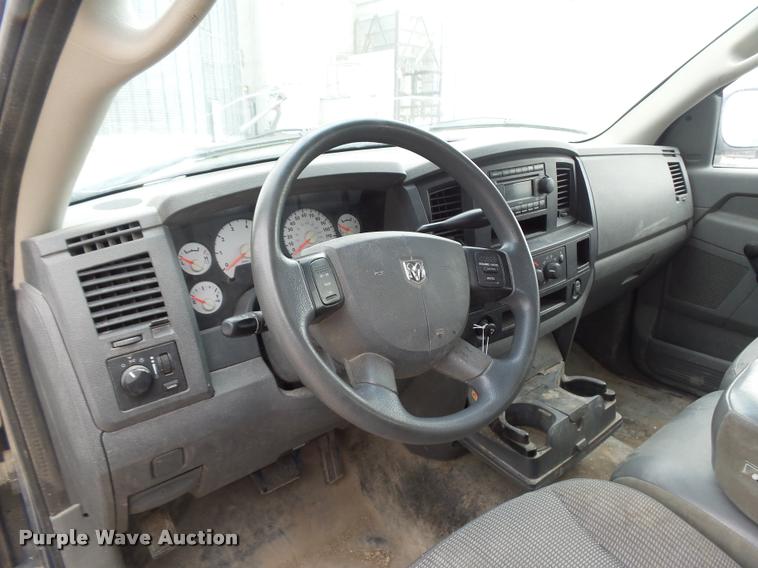 image for item DR9247 2006 Dodge Ram 1500 Quad Cab pickup truck