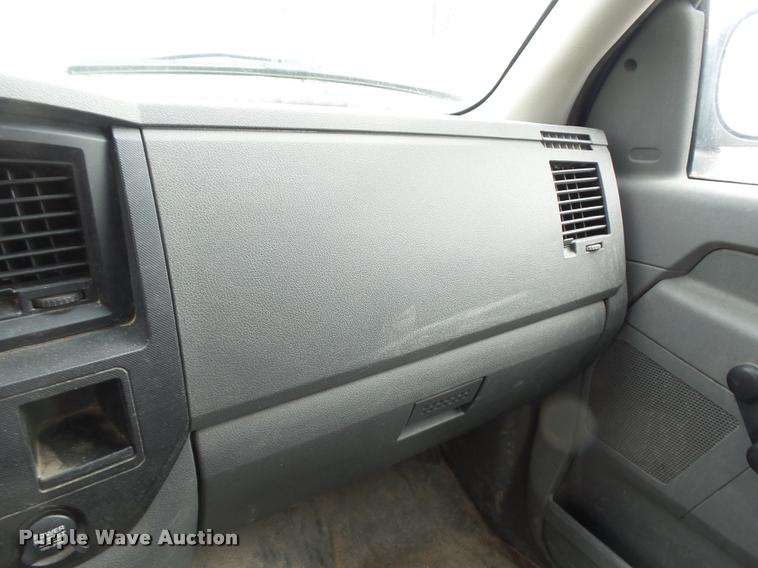 image for item DR9247 2006 Dodge Ram 1500 Quad Cab pickup truck