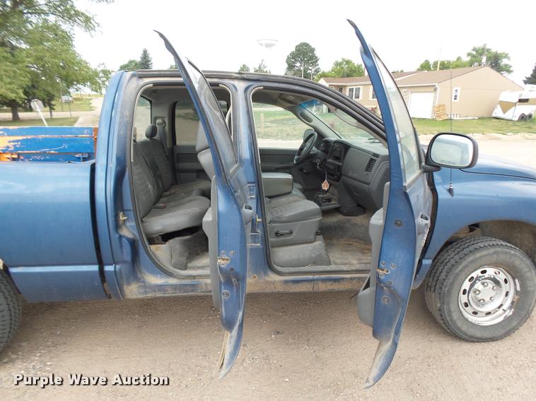 image for item DR9247 2006 Dodge Ram 1500 Quad Cab pickup truck