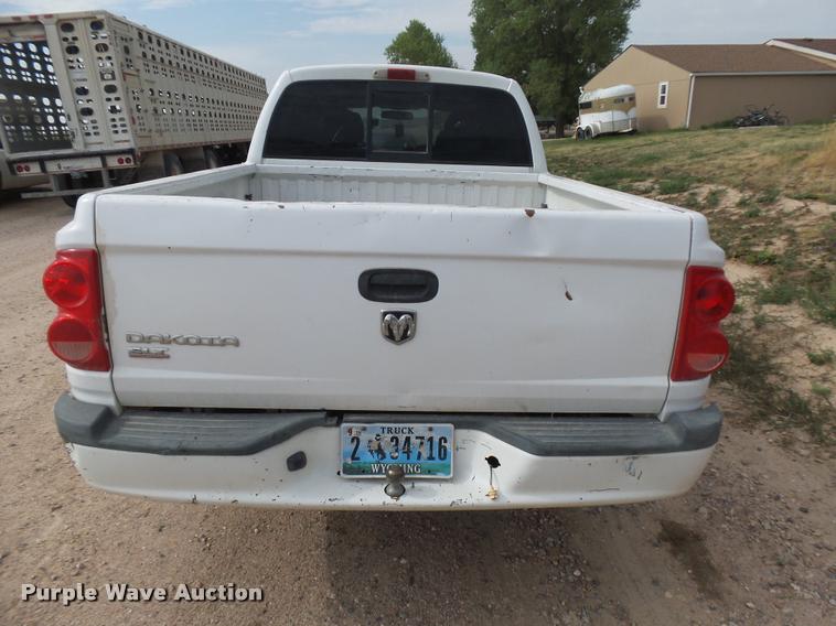 image for item DR9248 2007 Dodge Dakota SLT Quad Cab pickup truck